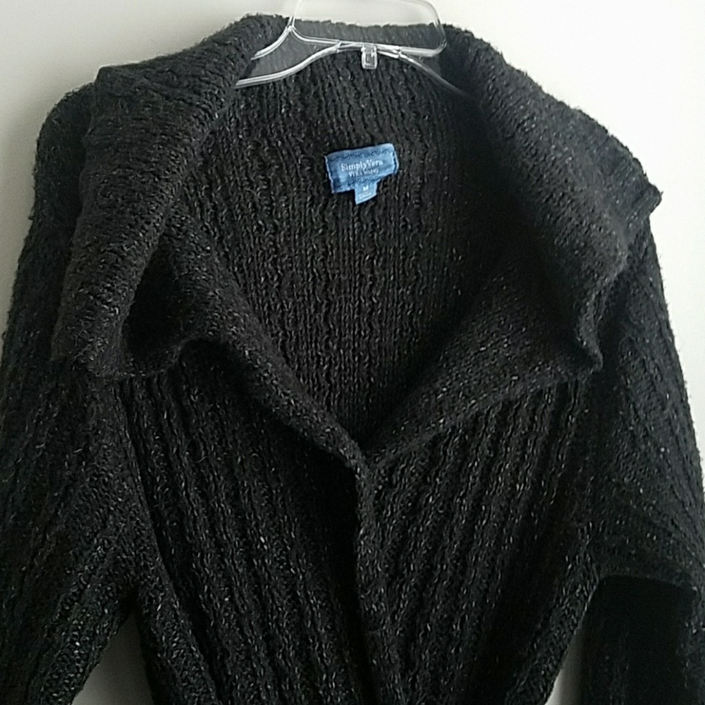 Long knitted cardigan sweater